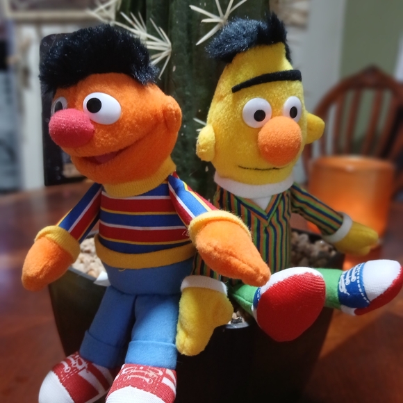 ERNIE & BERT Seasame Street Characters - Picture 2 of 10